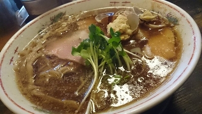 「醤油細麺」@麬にかけろ 中崎壱丁 中崎商店會1-6-18号ラーメンの写真