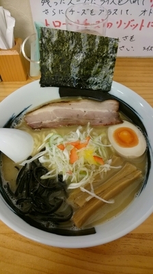 「とんこつあっさり  塩   800円」@濃厚ラーメン じゅんの写真