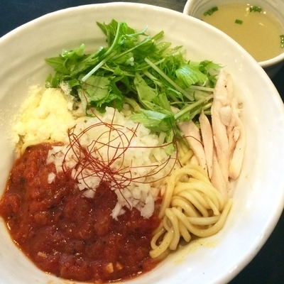 「トマカレまぜそば650円」@まぜそば 一心不乱の写真