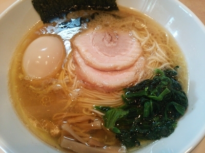 「らーめん（塩)細麺＋味玉」@らーめん将貴の写真