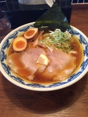 「玉醤油 大盛り 800円」@鈴弥 秋田店の写真