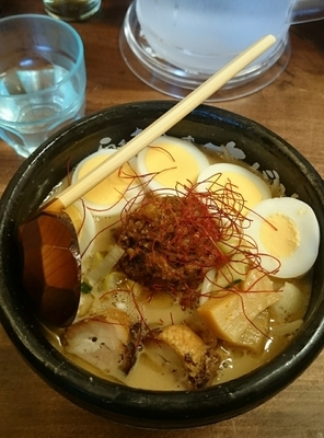 「味噌ちゃーしゅーすら玉」@らあ麺×つけ麺専門店 まがりの写真