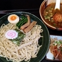 赤いつけそば　800円