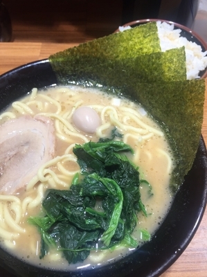 「ラーメン」@横浜家系ラーメン 壱角家 八重洲店の写真