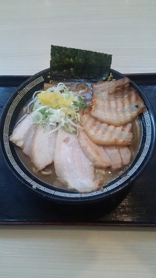 「濃厚チャーシューそば」@松戸富田製麺 三井アウトレットパーク木更津店の写真