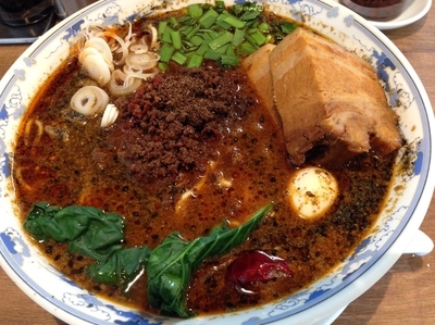 「太肉担々麺 黒ごま」@担々麺とまぜそば だんだんの写真