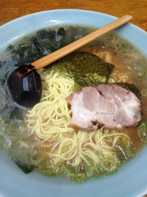 「ラーメン（中）」@ラーメンショップ 練間の写真