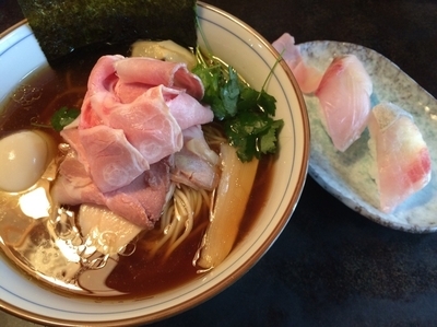 「特製四つ葉そば　￥950」@中華そば 四つ葉の写真