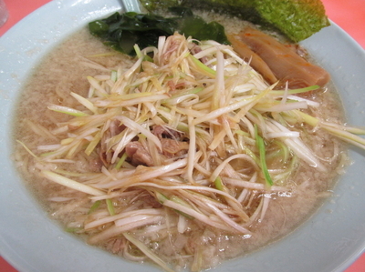 「ネギラーメン　「750円」」@ラーメンショップ 北川辺店の写真