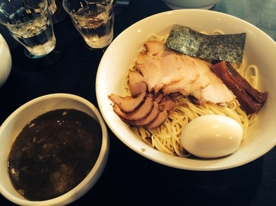 「特濃にぼし ちゃーしゅーつけ麺 味玉 1300円」@ニボコテの写真