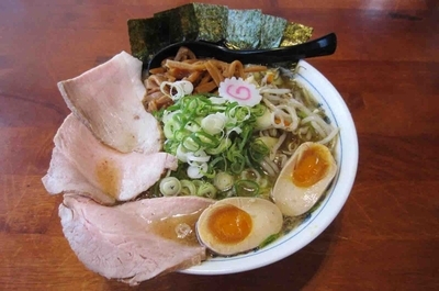 「デラックスラーメン」@越谷大勝軒 NANAの写真