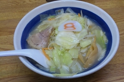 「野菜らーめん（塩)」@8番らーめん 呉羽本郷店の写真