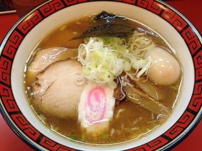 「特豚中華そば」@中華そば 華丸の写真