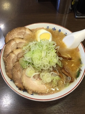「特製元チャーシュー麺➕麺固め➕薬味多め」@亀戸元楽の写真