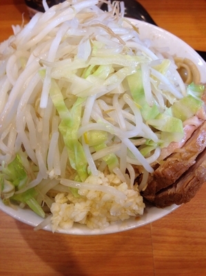 「小ラーメン（ヤサイ、ニンニク）」@ラーメン二郎 八王子野猿街道店2の写真