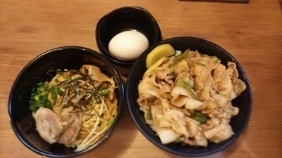 「すた丼＋ミニ油そばセット」@伝説のすた丼屋 竹ノ塚店の写真