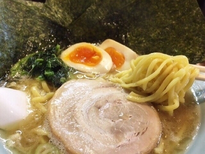 「ラーメン(680円)」@壱八家 弘明寺店の写真