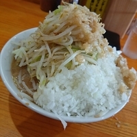 ラーメン300gたまねぎうずら、ニンニク以外増し