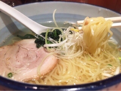 「俺流 塩らーめん(670円)」@俺流塩ラーメン 中目黒店の写真