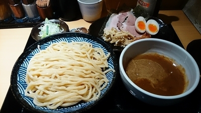 「特製つけ麺+瓶ビール」@つけ麺 道の写真