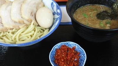 「辛つけ(小)味玉、肉増し」@つけめん・らあめん 福は内の写真