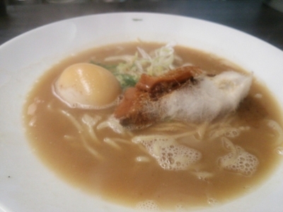 「ラーメン(780円)、煮玉子(100円)」@birdの写真