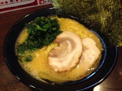 「醤油ラーメン」@横浜家系ラーメン せんげん家の写真