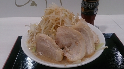 「富士盛（野菜ダブル・にんにく1杯・アブラ2杯）」@ジャンクガレッジ 甲府昭和店の写真