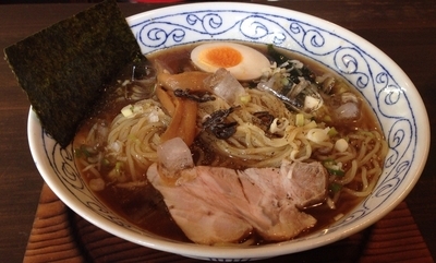「つめたいらーめん(醤油)＋とりカス丼(750円＋200円)」@らーめんと餃子のカエル家の写真