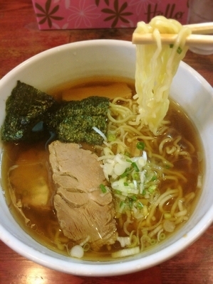 「らーめん＋ライス¥600（ランチ）」@ひなたやの写真