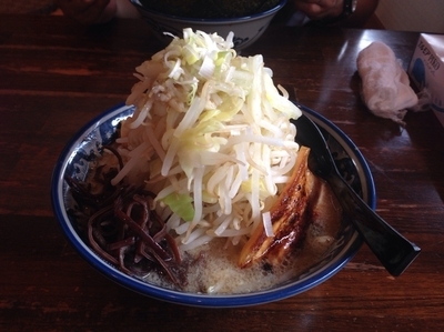 「野菜たっぷりラーメン塩（野菜増し）」@焼豚食道の写真