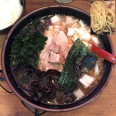 「源流ラーメン」@イレブンフーズ 源流 南品川店の写真