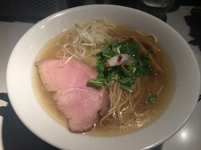 「塩そば（850円）」@SOBAHOUSE金色不如帰の写真