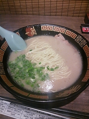 「ラーメン+替え玉 980円」@一蘭 平塚店の写真