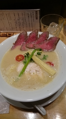 「鶏白湯Soba+ローストビーフ」@銀座 篝の写真