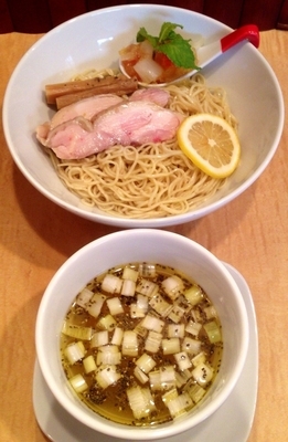 「【8月土日限定】レモネードの塩つけそば　１０００円」@Japanese Soba Noodles 蔦の写真