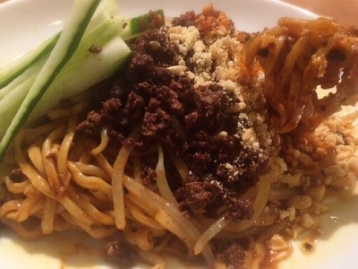 「冷やし黒ごま坦々麺(880円)」@紅虎餃子房 シァル鶴見店の写真