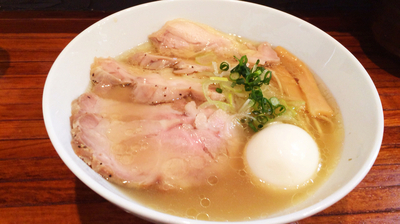 「塩らぁめん」@町田汁場 しおらーめん進化 町田駅前店の写真