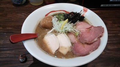 「[限定] 特製煮干し白湯らーめん」@らーめん詩の写真