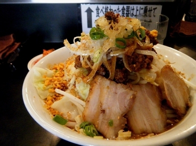 「ガツ盛りDカレー鬼麺王880円」@麺家 うえだの写真