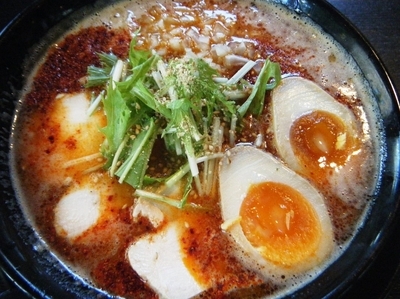 「濃厚辛鶏白湯麺830円」@究極J’sラーメンの写真
