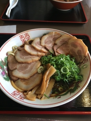 「高井田風ラーメン＋大盛＋チャーシュー増」@宮崎郷土料理 どぎゃんの写真