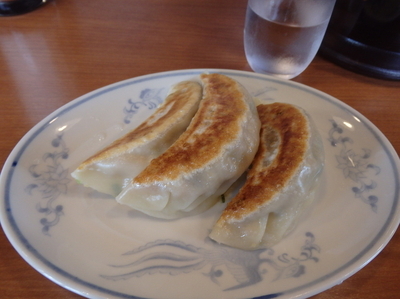 「餃子(1個86円)×3=258円」@エイホウ飯店の写真