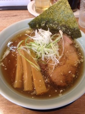 「醤油らーめん」@麺屋 つるるの写真