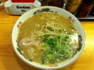 「らーめん」@角打ち丸和前の写真