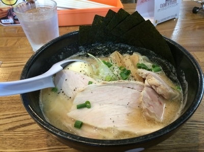 「鶏白湯の自家製麺ラーメン全部のせ」@めんごころ なつの写真