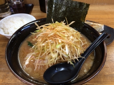 「豚骨醤油ネギラーメン」@麺唐の写真