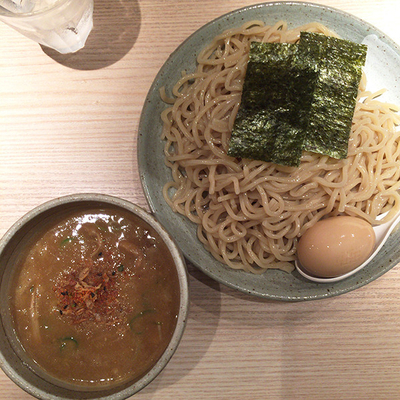 「渡り蟹のつけ麺 冷や盛（大盛サービス）＋玉子」@麺屋 百式 権之助坂店の写真