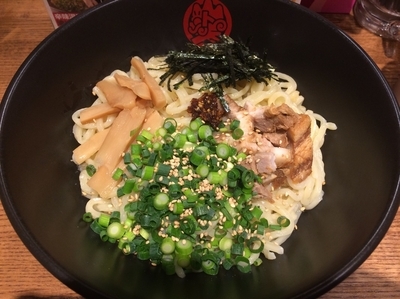 「油ソバ+大盛り（500＋100円）」@油ソバ専門店 山ト天 東京スクエアガーデン店の写真