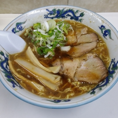 「正油ラーメン」@元祖北海道旭川ラーメン ぺーぱんの写真